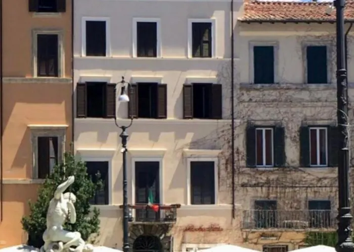 Navona Comfort House
